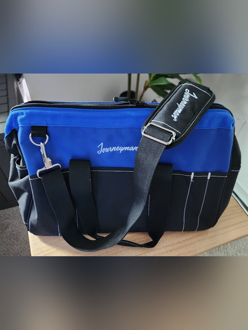 Journeyman Durable Canvas Tool Bag   Full Zip Adjustable Handle Brand NEW!